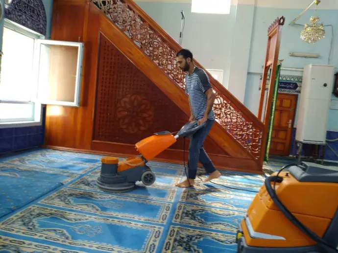 تنظيف المساجد